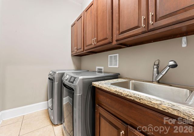 4218 Ash Hollow Lane, Denver, NC 28037