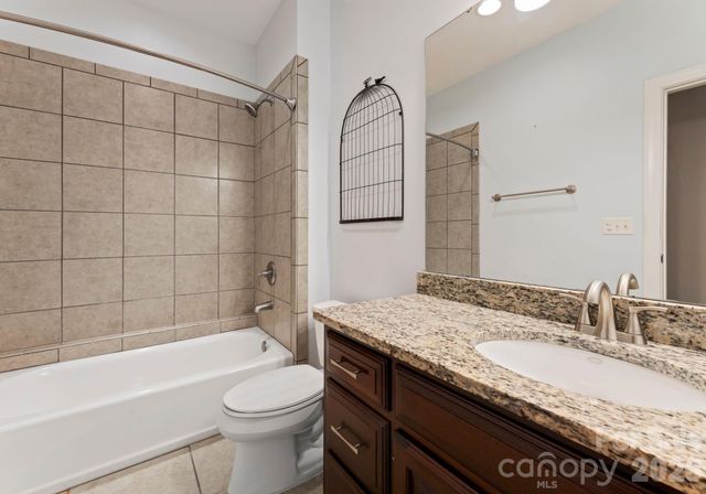 4218 Ash Hollow Lane, Denver, NC 28037