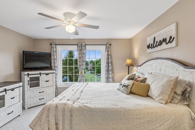 1189 McCoury Ln, Spring Hill, TN 37174