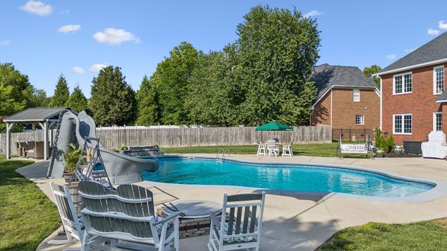 1189 McCoury Ln, Spring Hill, TN 37174