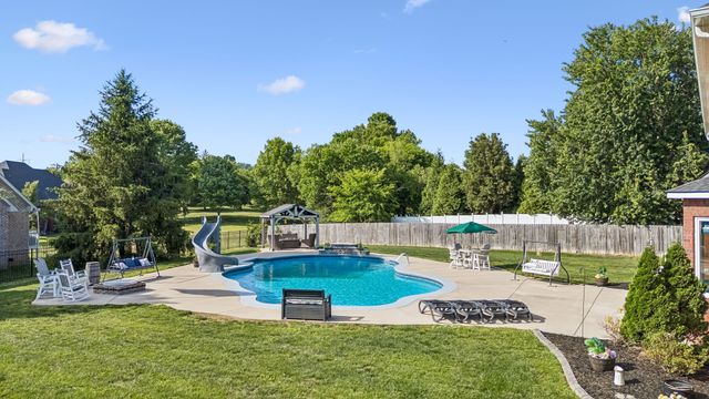 1189 McCoury Ln, Spring Hill, TN 37174
