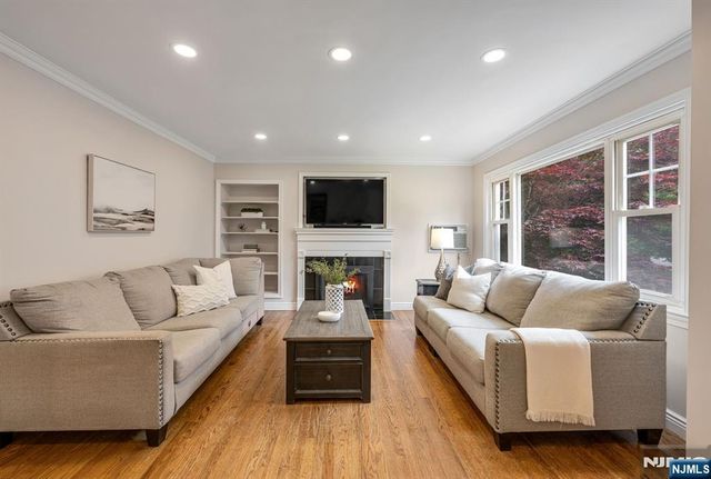 419 Wyckoff Avenue, Ramsey, NJ 07446