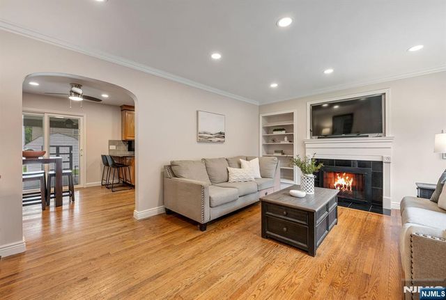 419 Wyckoff Avenue, Ramsey, NJ 07446