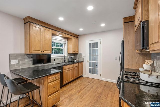 419 Wyckoff Avenue, Ramsey, NJ 07446