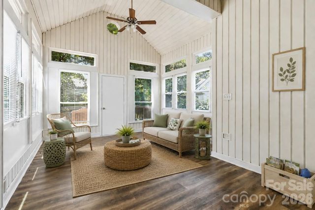 6136 Sunbridge Court, Charlotte, NC 28269