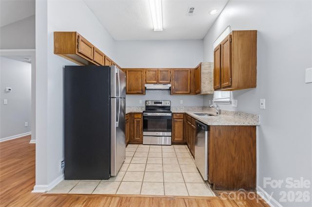6136 Sunbridge Court, Charlotte, NC 28269