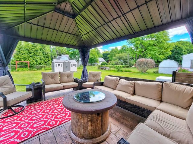 33 Mercedes Drive, Chili, NY 14624