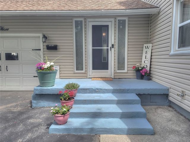 33 Mercedes Drive, Chili, NY 14624