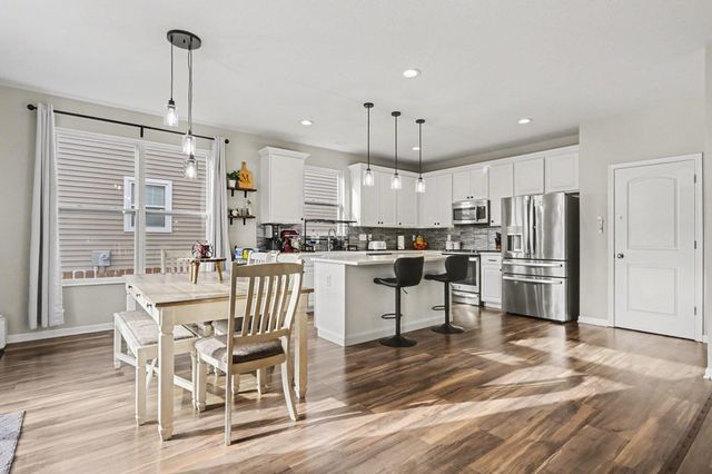 240 Glemsbury Drive, Delaware, OH 43015