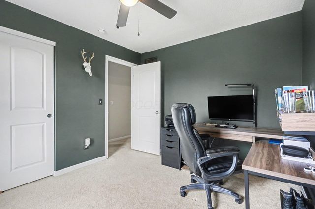 240 Glemsbury Drive, Delaware, OH 43015