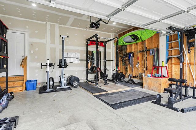 240 Glemsbury Drive, Delaware, OH 43015