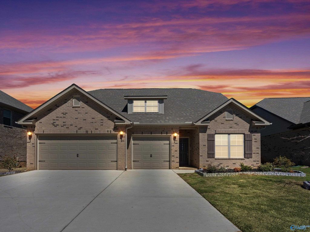 109 Rose Valley Drive, New Market, AL 35761