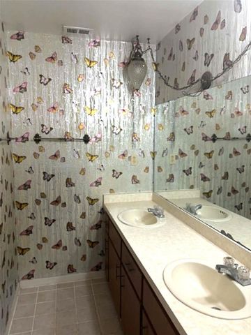 919 CR 482D, Lake Panasoffkee, FL 33538