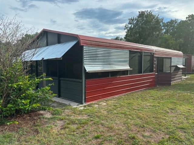 919 CR 482D, Lake Panasoffkee, FL 33538