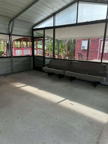 919 CR 482D, Lake Panasoffkee, FL 33538