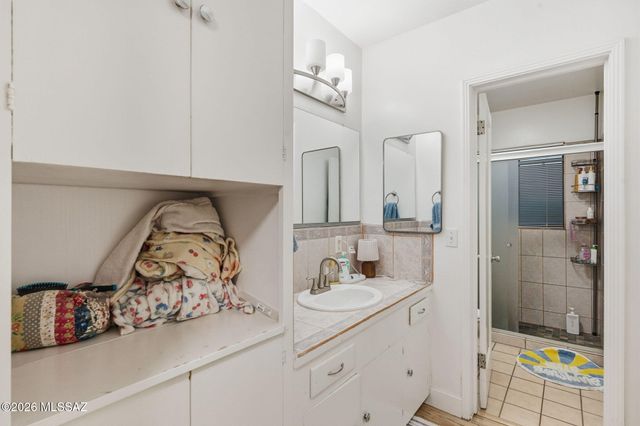 2050 N Campbell Avenue, Tucson, AZ 85719