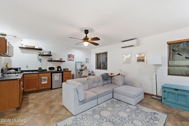 2050 N Campbell Avenue, Tucson, AZ 85719