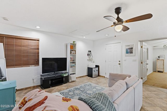 2050 N Campbell Avenue, Tucson, AZ 85719