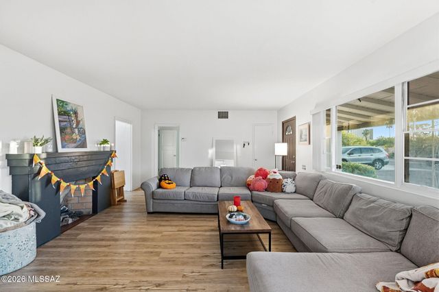 2050 N Campbell Avenue, Tucson, AZ 85719
