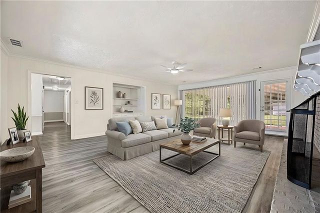 875 Hickory Oak Hollow, Roswell, GA 30075