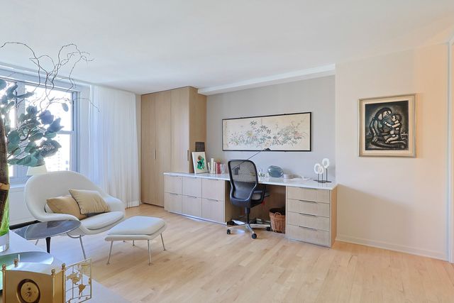 400 E Randolph Street 3719-20, Chicago, IL 60601