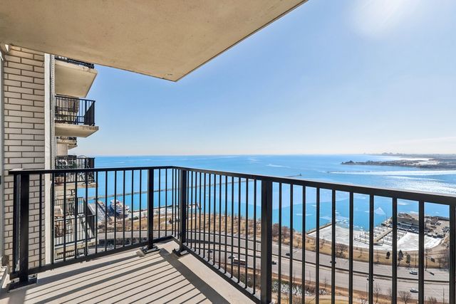 400 E Randolph Street 3719-20, Chicago, IL 60601