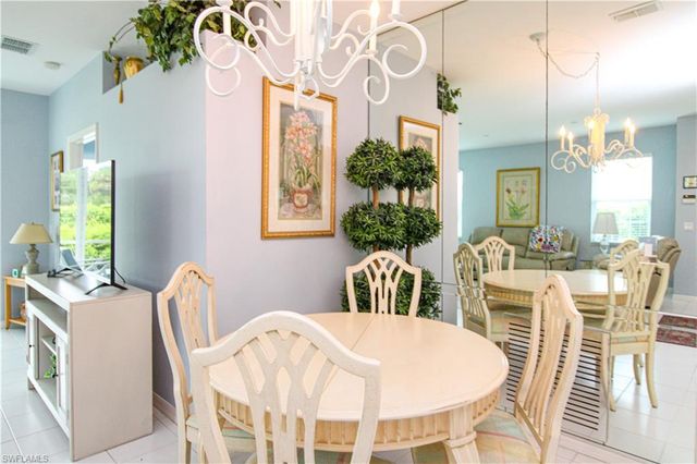 5964 Sand Wedge LN 301, Naples, FL 34110