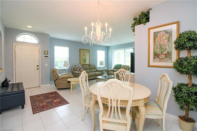 5964 Sand Wedge LN 301, Naples, FL 34110
