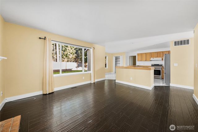 13209 167th Street E, Puyallup, WA 98374