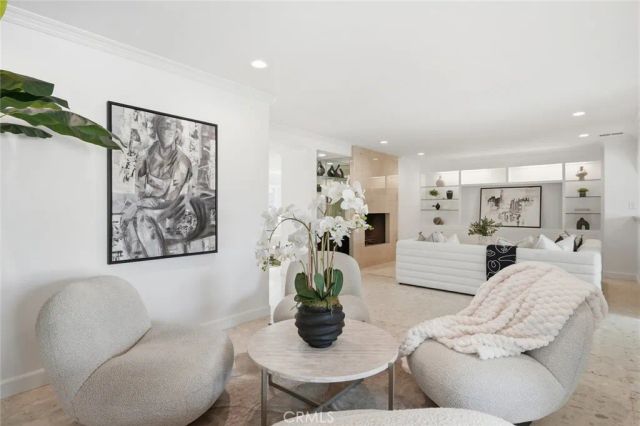 1839 Santiago, Newport Beach, CA 92660