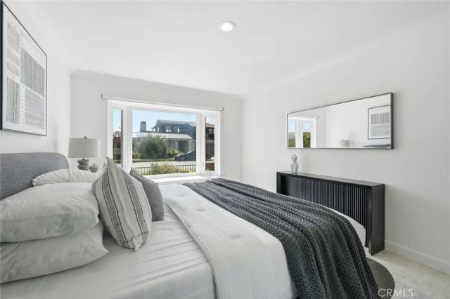 1839 Santiago, Newport Beach, CA 92660