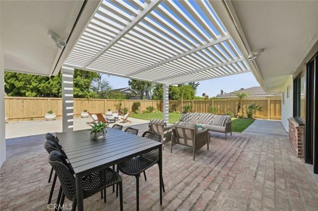 1839 Santiago, Newport Beach, CA 92660