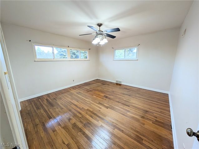 545 N Ray Drive, Zanesville, OH 43701