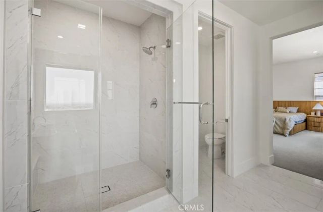 135 Oakstone, Irvine, CA 92618