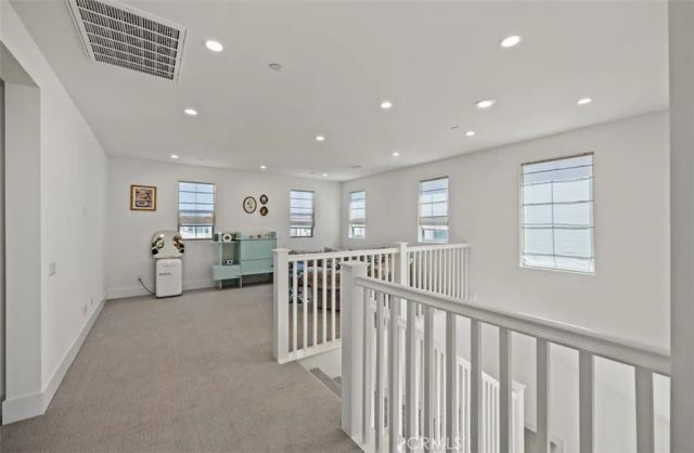 135 Oakstone, Irvine, CA 92618