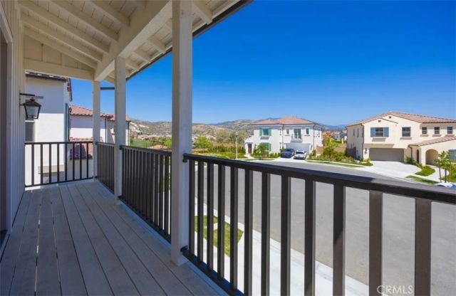 135 Oakstone, Irvine, CA 92618