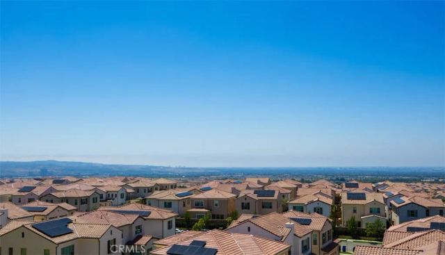 135 Oakstone, Irvine, CA 92618