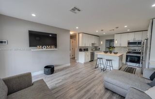 1120 S 28th Ave, Hollywood, FL 33020