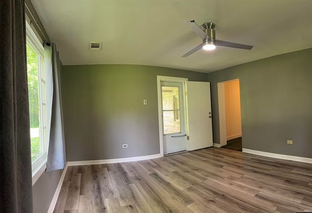 2621 Sweetser Avenue, Evansville, IN 47714