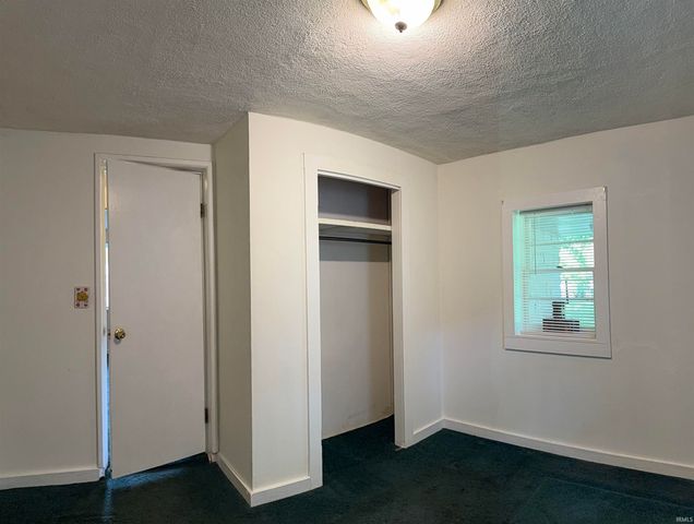 2621 Sweetser Avenue, Evansville, IN 47714