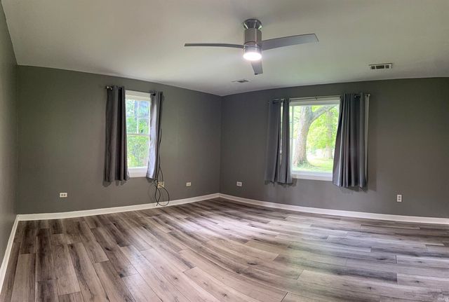 2621 Sweetser Avenue, Evansville, IN 47714