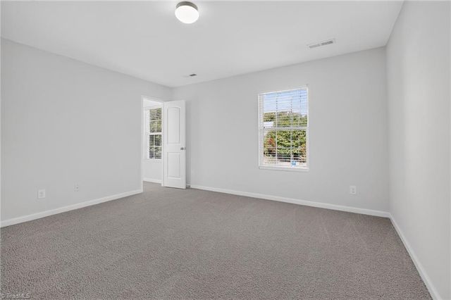 1564 Abbey Park Court, Kernersville, NC 27284
