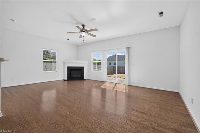 1564 Abbey Park Court, Kernersville, NC 27284