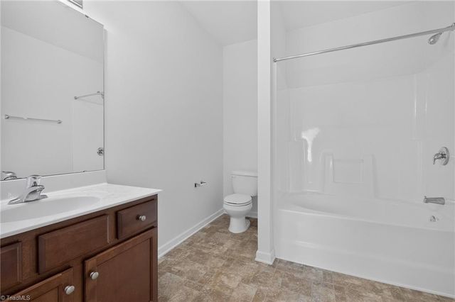 1564 Abbey Park Court, Kernersville, NC 27284