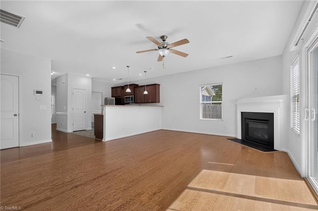 1564 Abbey Park Court, Kernersville, NC 27284