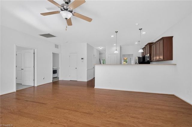 1564 Abbey Park Court, Kernersville, NC 27284
