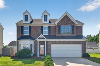 1564 Abbey Park Court, Kernersville, NC 27284