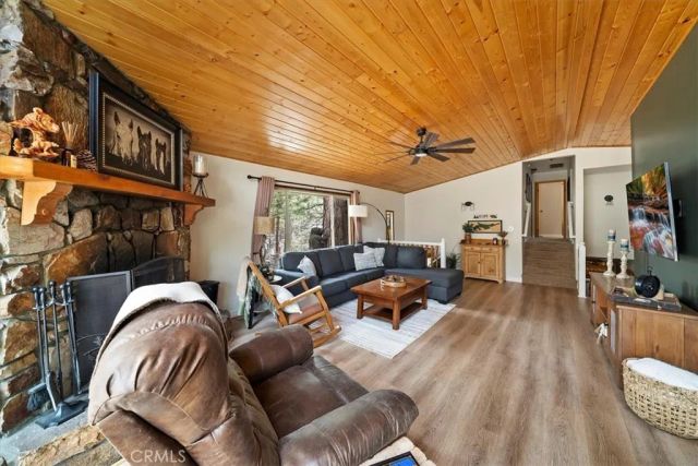 41604 Hummingbird Lane, Big Bear Lake, CA 92315