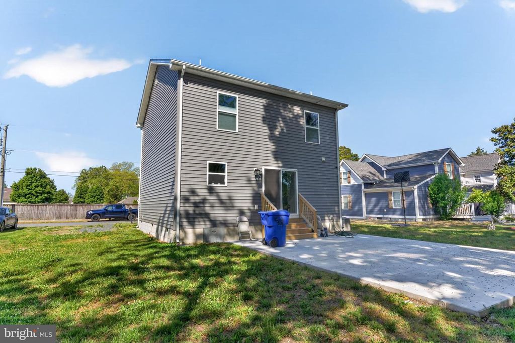 Image 3 of property listing at 11679 BECKFORD AVE, Princess Anne, MD 21853