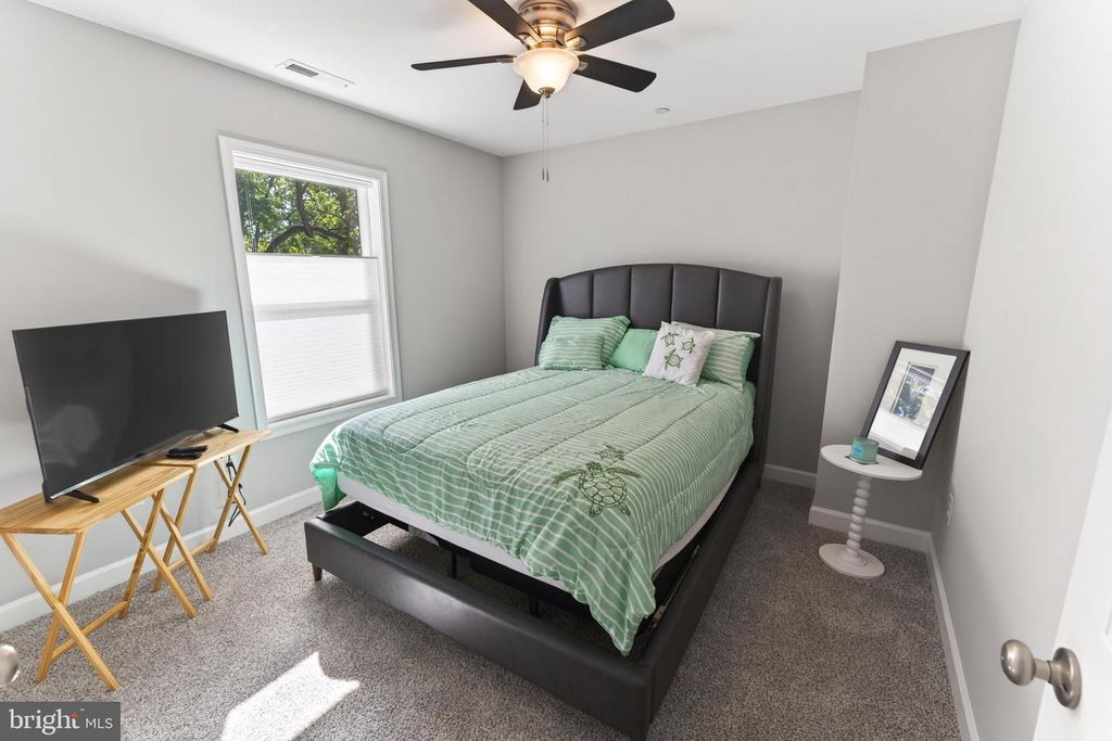 Image 30 of property listing at 11679 BECKFORD AVE, Princess Anne, MD 21853